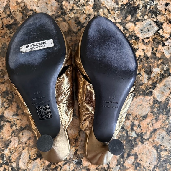 Balenciaga Women's Drapy Slide Sandal Gold - Picture 8 of 9